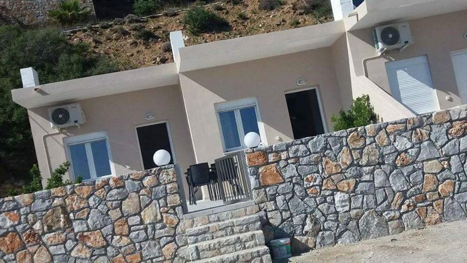 פראנגוקאסטלון Votsalo Studios & Apartment מראה חיצוני תמונה